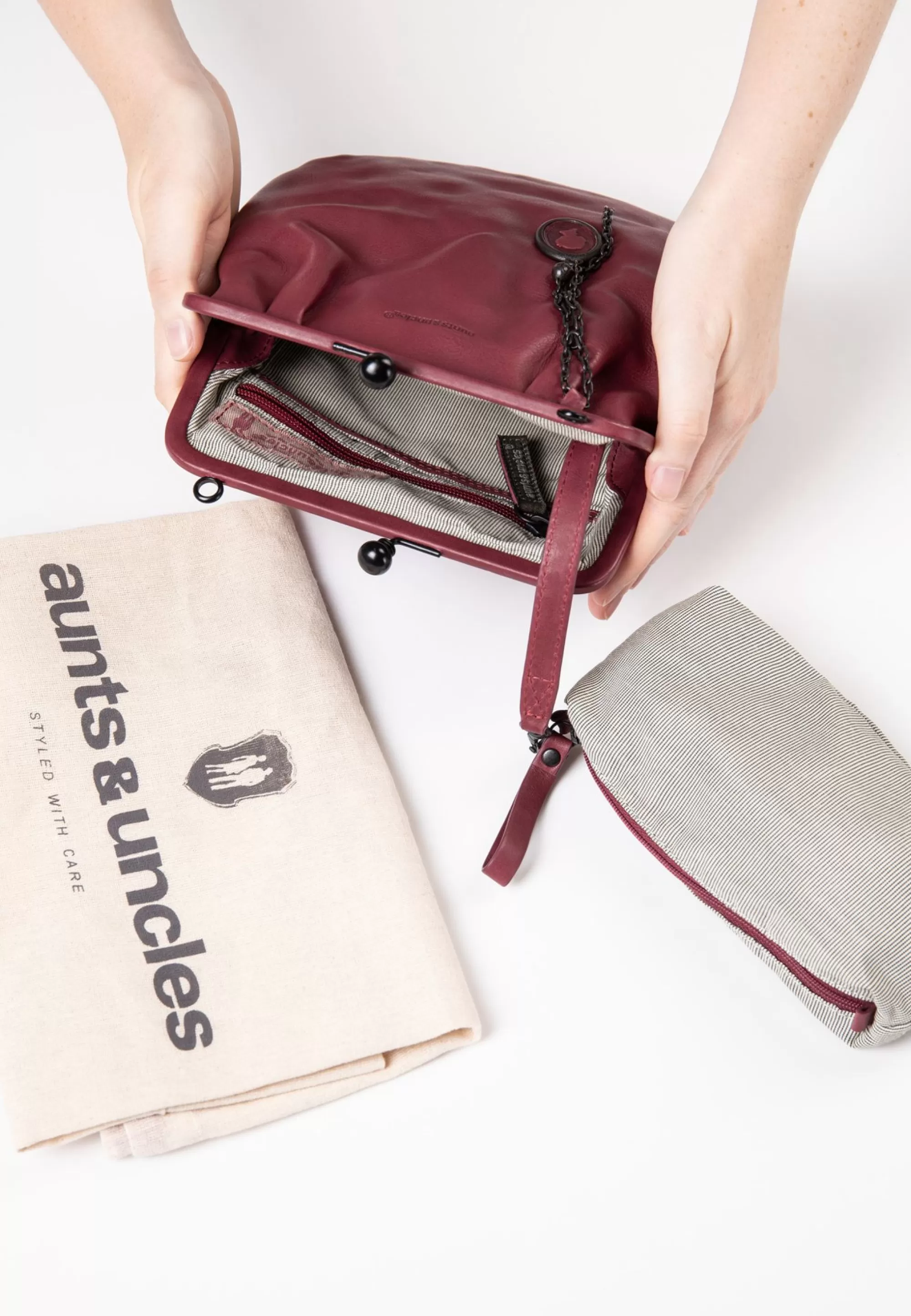 Online Grandma's Luxury Club Mrs. Fortune Cookie Bohemian Red Crossbodytassen